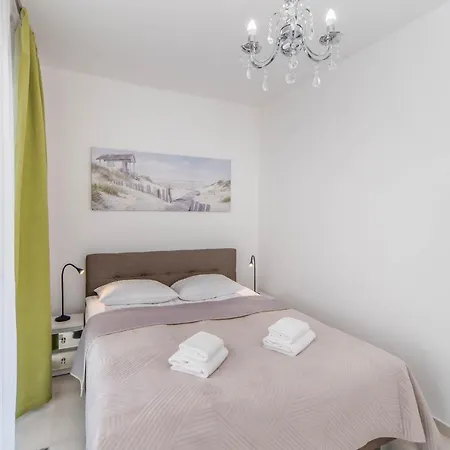 Flamingo 41 By Renters Apartment